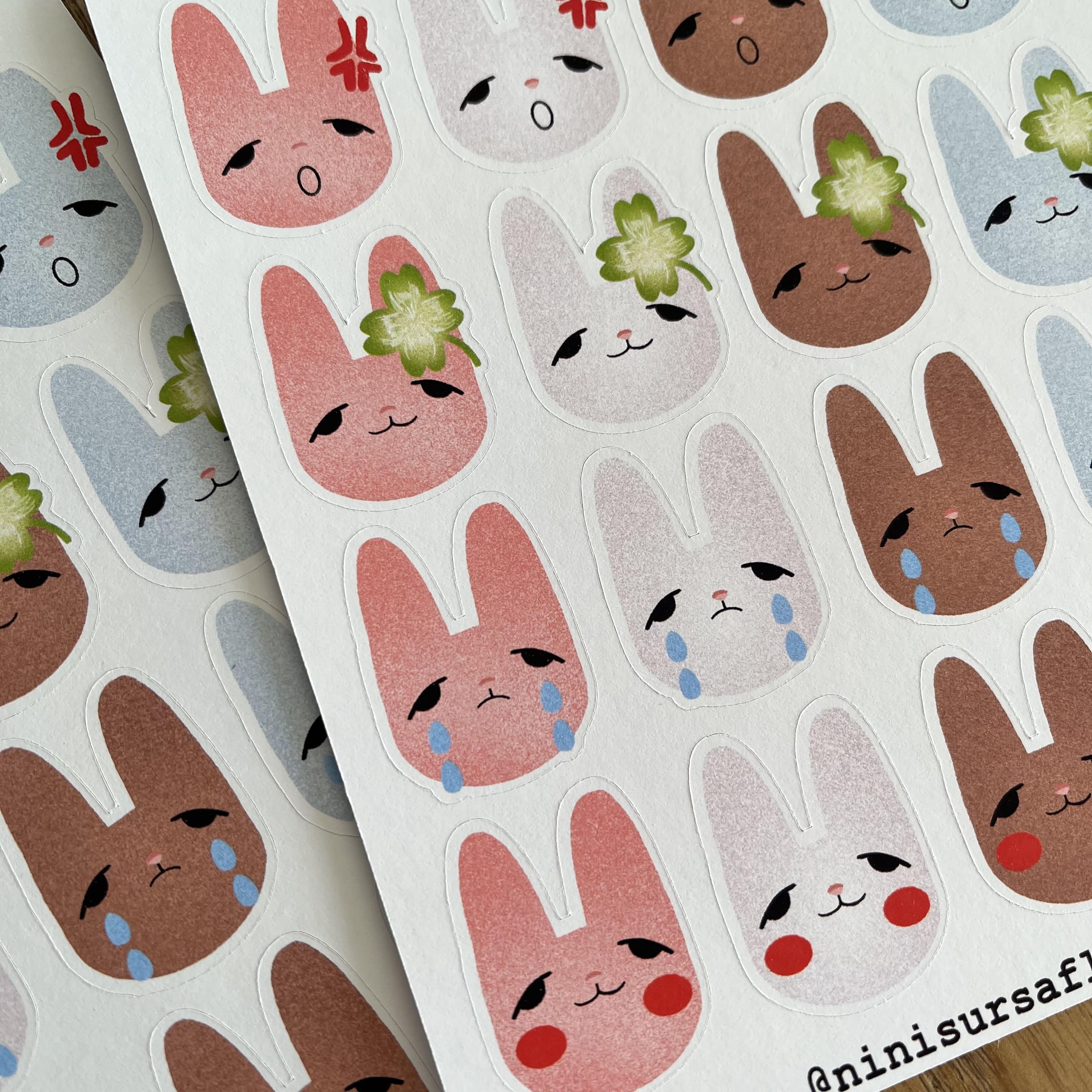 Planche de stickers - lapins émotions